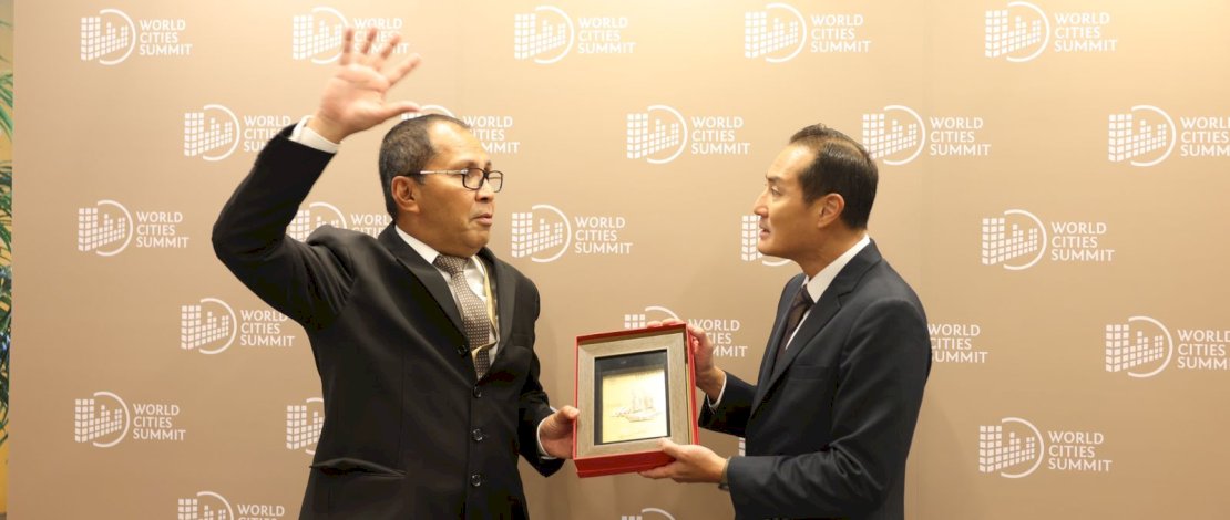 Wali Kota Makassar Bertemu Presiden Singapura dan Menteri Tan Kiat How di World Cities Summit 2024 Wali Kota Makassar Bertemu Presiden Singapura dan Menteri Tan Kiat How di World Cities Summit 2024