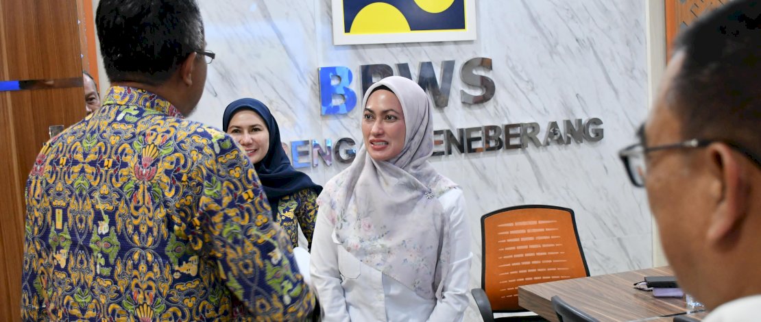 Bupati Luwu Utara, Indah Putri Indriani, kembali melakukan koordinasi ke Balai Besar Wilayah Sungai Pompengan Jeneberang (BBWSPJ), Rabu, 5 Juni 2024.

