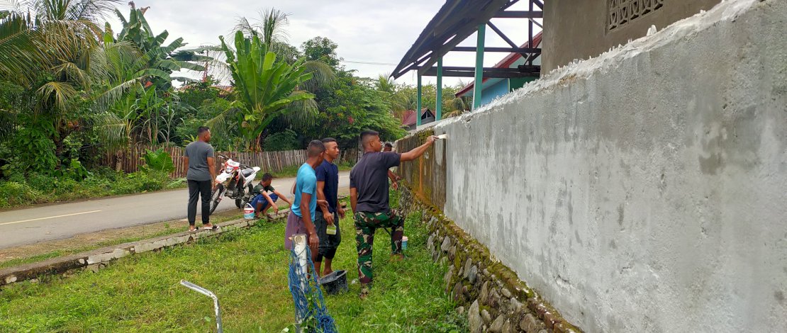 Satgas TNI Manunggal Masuk Desa (TMMD) Kodim 1403/Palopo mempersiapkan upacara penutupan pelaksanaan TMMD ke-120 TA 2024.