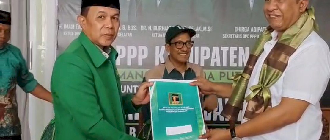 Optimis Dapat Dukungan PPP, Ahmad Daeng Tonang Kembalikan Formulir ke PPP Optimis Dapat Dukungan PPP, Ahmad Daeng Tonang Kembalikan Formulir ke PPP