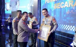 Berhasil Tekan Angka Kecelakaan di Sulsel, Kombes I Made Agus Prasetya Diganjar Penghargaan