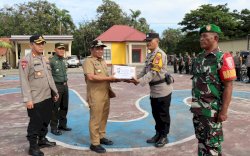 Pj. Bupati Jeneponto Bersama Kapolres dan Dandim 1425 Serahkan Bantuan Sosial kepada Warga