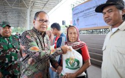 45.904 KPM di Makassar Terima Bantuan Pangan Beras Pemerintah Tahap II