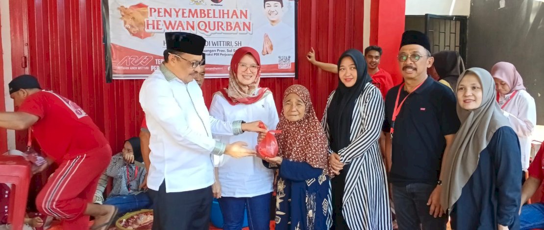 Keluarga Besar PDIP Sulsel Kurban 139 Ekor Sapi pada Idul Adha 1445 H Keluarga Besar PDIP Sulsel Kurban 139 Ekor Sapi pada Idul Adha 1445 H