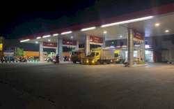 Atasi Kemacetan, Dishub Awasi Antrean Truk di SPBU