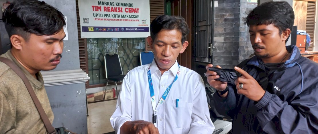 Kepala UPTD PPA DP3A Makassar Muslimin. Kepala UPTD PPA DP3A Makassar Muslimin.