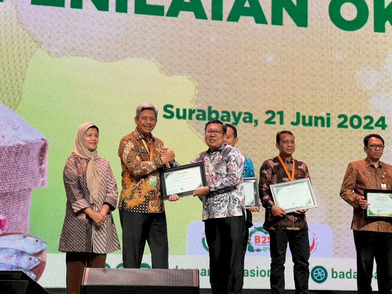 Terima Penghargaan dari Bapanas, Sistem Manajemen Pengawasan Keamanan Pangan Segar Sulsel Terbaik di Indonesia