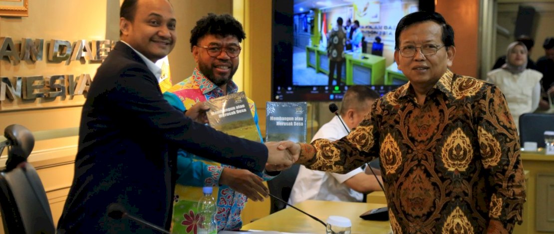 Rapat Dengar Pendapat terkait Pengawasan terhadap UU Desa No 3 Tahun 2024, di Gedung DPD RI, Komplek Parlemen Senayan, Jakarta, Senin, 24 Juni 2024.
Rapat Dengar Pendapat terkait Pengawasan terhadap UU Desa No 3 Tahun 2024, di Gedung DPD RI, Komplek Parlemen Senayan, Jakarta, Senin, 24 Juni 2024.
