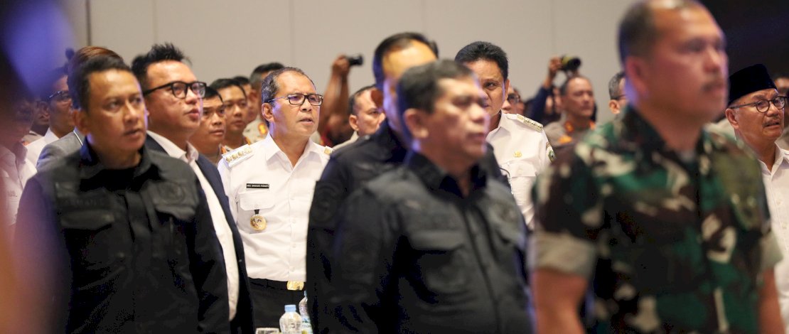 Wali Kota Makassar Moh Ramdhan “Danny” Pomanto menghadiri Rapat Koordinasi (Rakor) Kesiapan Penyelenggaraan Pilkada Serentak 2024 wilayah Kalimantan, Sulawesi, dan Maluku, di Hotel Claro Makassar. Wali Kota Makassar Moh Ramdhan “Danny” Pomanto menghadiri Rapat Koordinasi (Rakor) Kesiapan Penyelenggaraan Pilkada Serentak 2024 wilayah Kalimantan, Sulawesi, dan Maluku, di Hotel Claro Makassar.