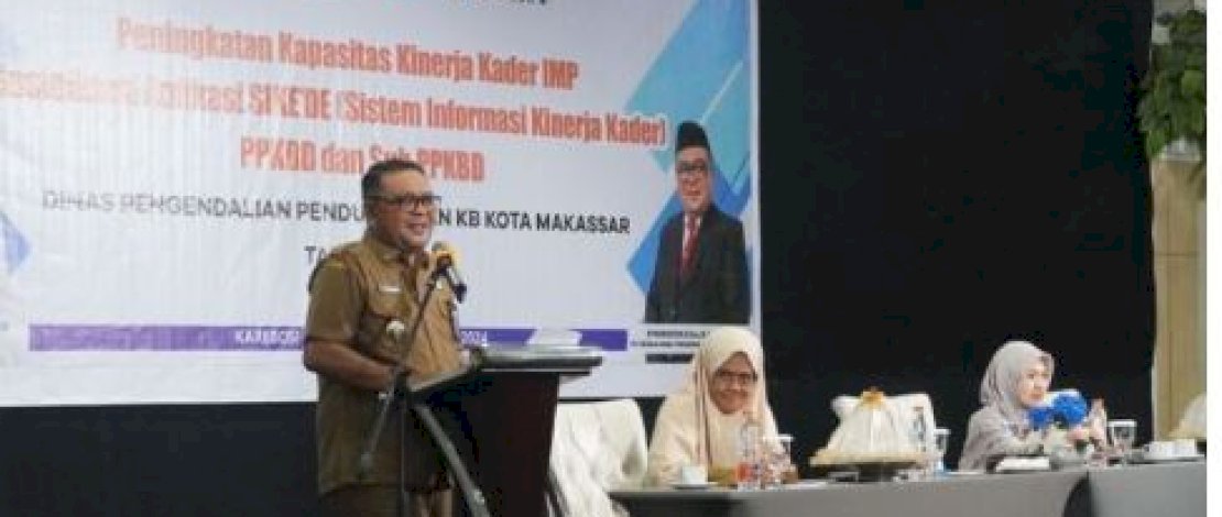 Plt. Kadis PPKB Kota Makassar Buka Pelatihan Aplikasi Sikede untuk Tingkatkan Kinerja Kader