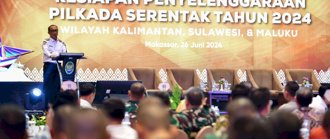 Pj Gubernur Sulsel Prof Zudan Arif Fakrulloh saat Rakor Kesiapan Penyelenggaraan Pilkada Serentak 2024 di Hotel Claro Makassar.(Humas Pemprov Sulsel)