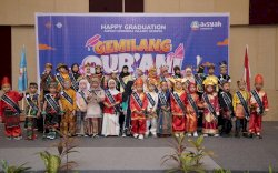 Penuh Warna dan Hikmat: Aisyah Cendekia Gelar Wisuda Tahfidz Bertema Budaya