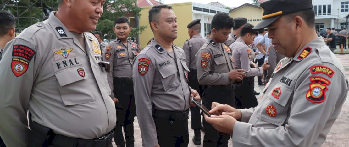 Wakapolres Jeneponto Pimpin Operasi Cegah Judi Online di Kalangan Personil Wakapolres Jeneponto Pimpin Operasi Cegah Judi Online di Kalangan Personil