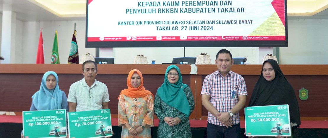 Pj Ketua TP PKK Kabupaten Takalar, Sri Astuti Thamrin, membuka edukasi keuangan untuk kaum perempuan, Kamis, 27 Juni 2024. Pj Ketua TP PKK Kabupaten Takalar, Sri Astuti Thamrin, membuka edukasi keuangan untuk kaum perempuan, Kamis, 27 Juni 2024.
