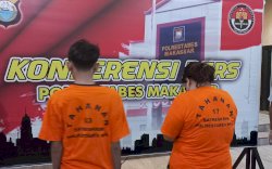 Cucu Bunuh Nenek Peragakan 14 Adegan saat Rekonstruksi