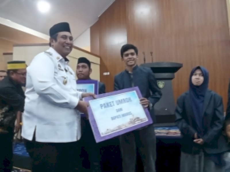 Bupati Maros Tepati Janji Beri Hadiah Umrah Peraih Emas di MTQ
