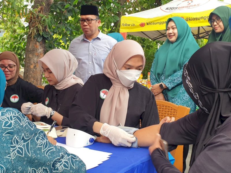 TP PKK Kelurahan Rappocini Gelar Sunatan Massal Hingga Pemeriksaan Kesehatan