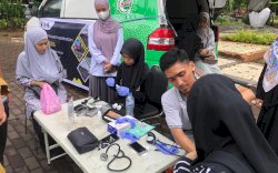 Medical Muslim Family FK Unhas Gelar Bakti Sosial Pemeriksaan Kesehatan Gratis di CFD Unhas