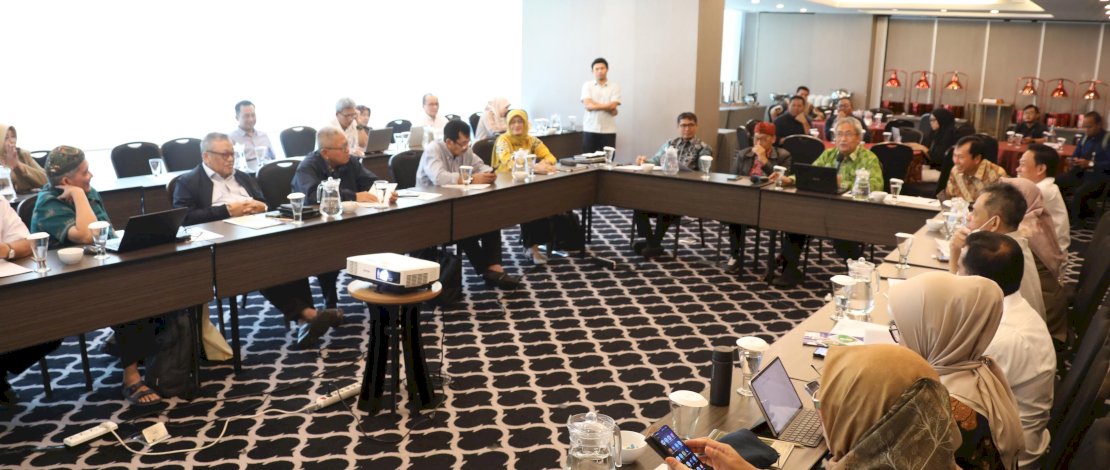 Focus Group Discussion (FGD) dengan tema "Penyuluh Pertanian Mau Kemana?" di Hotel Aston Simatupang, Jakarta, Selasa, 2 Juli 2024. Focus Group Discussion (FGD) dengan tema "Penyuluh Pertanian Mau Kemana?" di Hotel Aston Simatupang, Jakarta, Selasa, 2 Juli 2024.