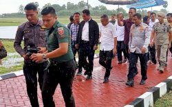 Mentan Amran Tinjau Lokasi yang Akan Dikunjungi Presiden Jokowi di Kabupaten Bone