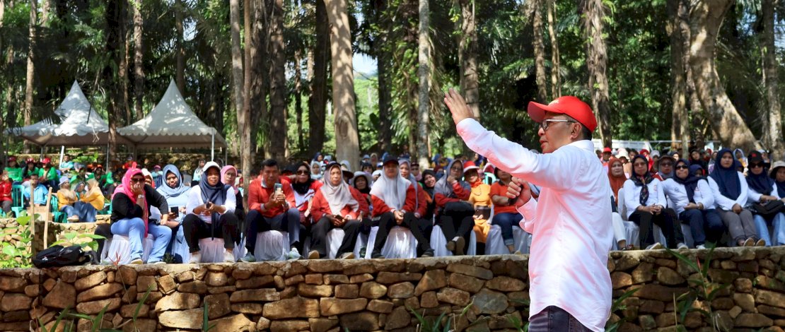 Wali Kota Makassar, Moh Ramdhan Pomanto, menjadi narasumber pada kegiatan Training of Trainer (TOT) Building Character Angkatan III yang digelar Dinas Pendidikan (Disdik), di Tokka Tena Rata, Kabupaten Maros, Sabtu (6/7).