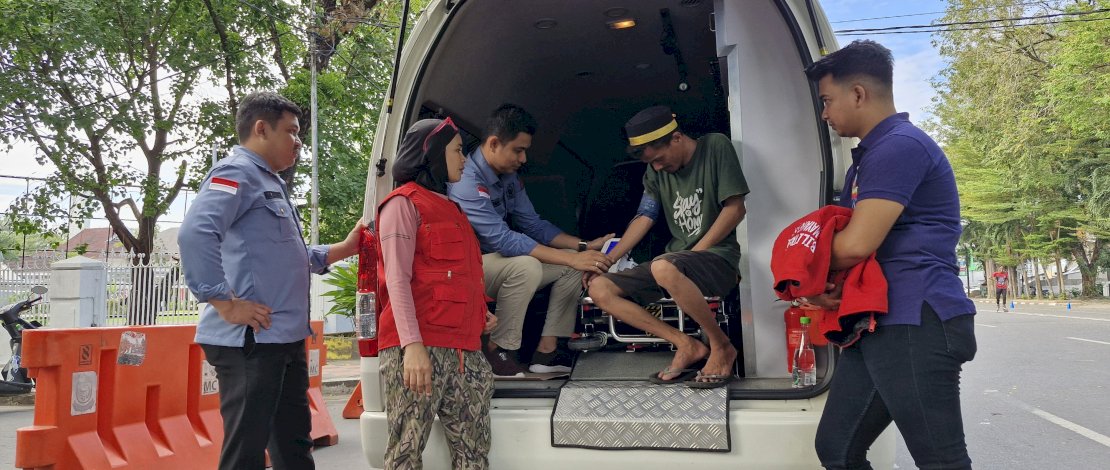 Pemprov Sulsel menyiapkan ambulans di CFD Sudirman.