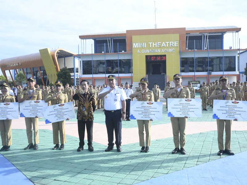 Bank BTN Syariah Berikan Bantuan Pendidikan 50 Juta Rupiah kepada 51 Mahasiswa Berprestasi Politeknik Penerbangan Makassar