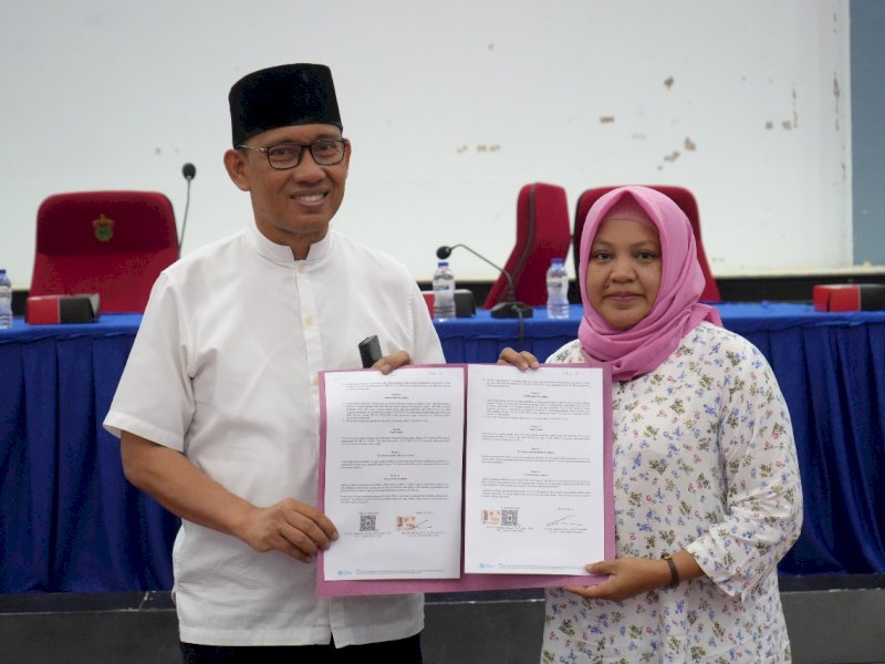 27 Tim Penelitian Kolaboratif Rumah Sakit Tandatangani Kontrak Hibah Unhas