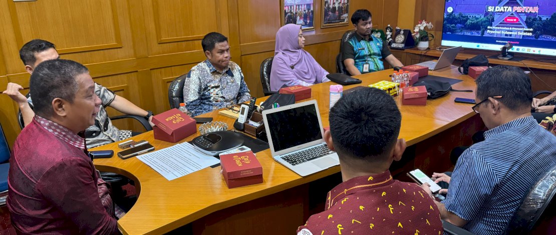 Sosialisasi inovasi Si Data Pintar dilaksanakan di Ruang Rapat Biro Pemerintahan dan Otonomi Daerah, Kamis, 11 Juli 2024.