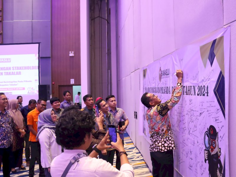 Pj Bupati Takalar Dukung Pengawasan Tahapan Pilkada Damai 2024