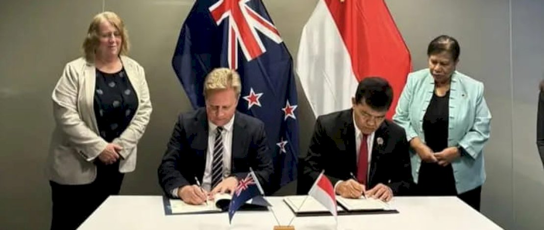 Penandatanganan Perjanjian Kerjasama Sanitari dan Fitosanitari dan Penerapan Sertifikat Elektronik antara Indonesia dan New Zealand,  di Kantor Ministry for Foreign Affairs and Trade di Auckland, New Zealand, Selasa, 9 Juli 2024.