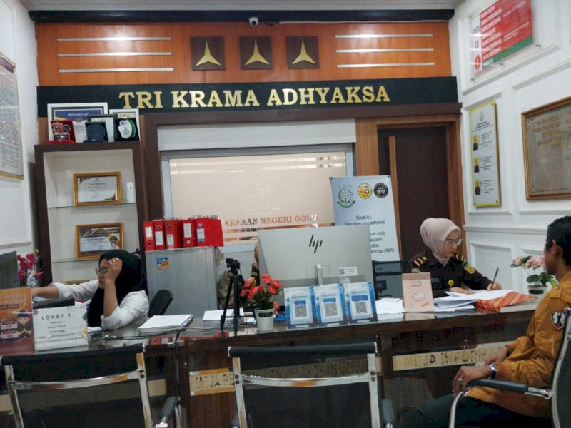 Diduga Lakukan Pungli, Tiga Oknum Pegawai BKPSDM Gowa Dilapor ke Kejaksaan