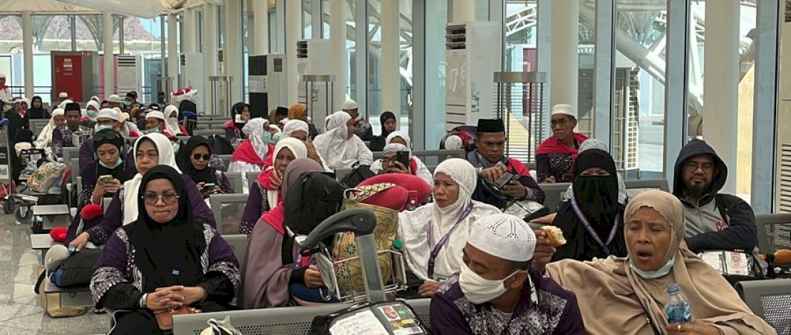 Jemaah haji kloter 31 Debarkasi Makassar saat berada di Bandara AMMA Madinah, Arab Saudi.(IST)