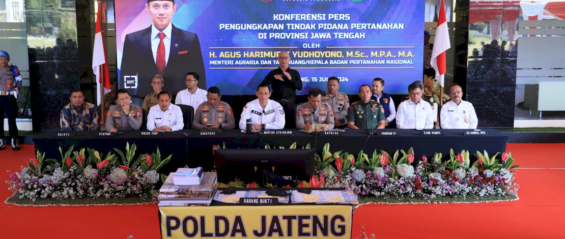 Menteri ATR/BPN Agus Harimurti Yudhoyono saat jumpa pers terkait mafia tanah di Mapolda Jateng.(IST)