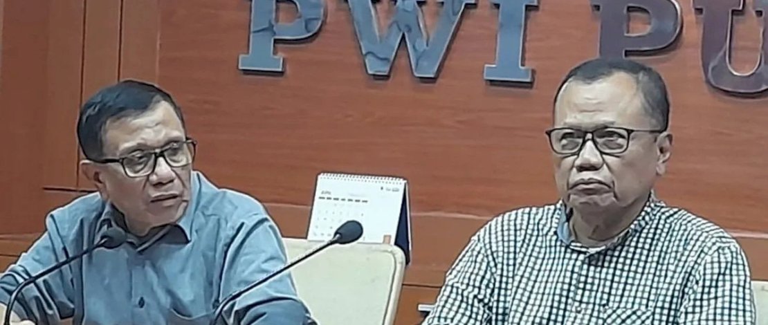 Dewan Kehormatan berhentikan Ketua Umum PWI Hendry Ch Bangun, Tunjuk Zulmansyah Sekedang jadi Plt Dewan Kehormatan berhentikan Ketua Umum PWI Hendry Ch Bangun, Tunjuk Zulmansyah Sekedang jadi Plt
