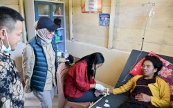 Pastikan Fasilitas Pelayanan Kesehatan di Daerah Terpencil, Bupati Lutra Kunjungi Puskesmas di Seko