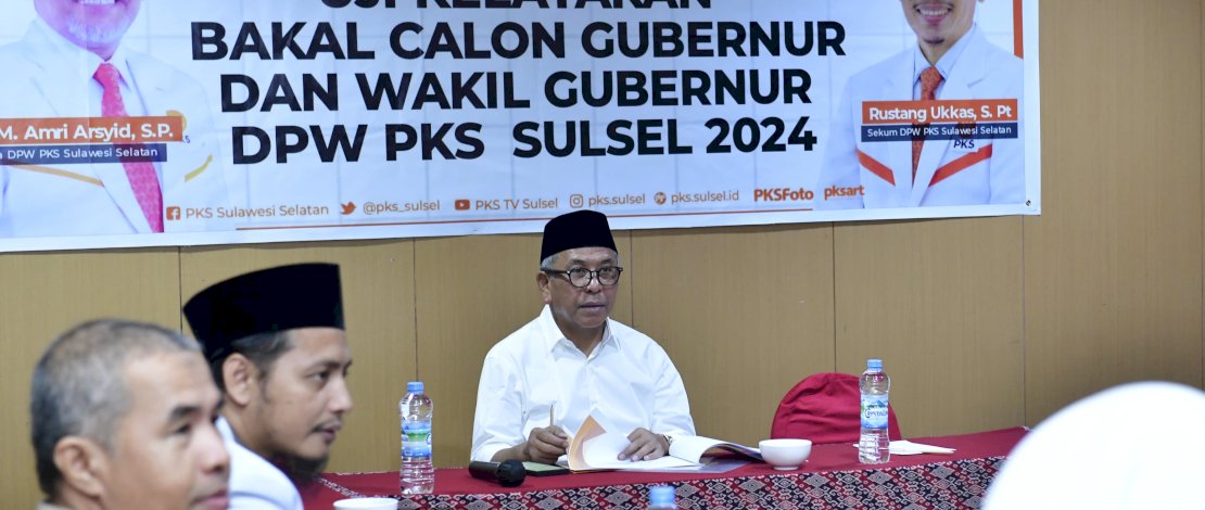 Bakal Calon Gubernur Sulsel Ilham Arief Sirajuddin saat mengikuti uji kelayakan yang dilakukan DPW PKS Sulsel di Hotel Swiss Bell-in Panakukkang Makassar.