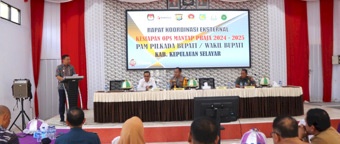 Rapat Koordinasi Eksternal Operasi Mantap Praja - 2024-2025 dalam rangka Kesiapan Pengamanan Tahapan Pilkada Bupati/Wakil Bupati, di Aula Mapolres, Senin, 22 Juli 2024. Rapat Koordinasi Eksternal Operasi Mantap Praja - 2024-2025 dalam rangka Kesiapan Pengamanan Tahapan Pilkada Bupati/Wakil Bupati, di Aula Mapolres, Senin, 22 Juli 2024.
