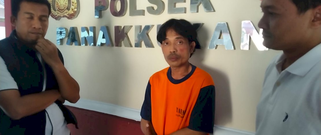 Pelaku jambret yang viral setelah terekam CCTV berhasil ditangkap polisi. Pelaku jambret yang viral setelah terekam CCTV berhasil ditangkap polisi.