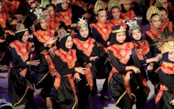 F8 2024 Bertajuk The Unity, Tampilkan Tari Nusantara oleh 400 Siswa SMP Se-Makassar