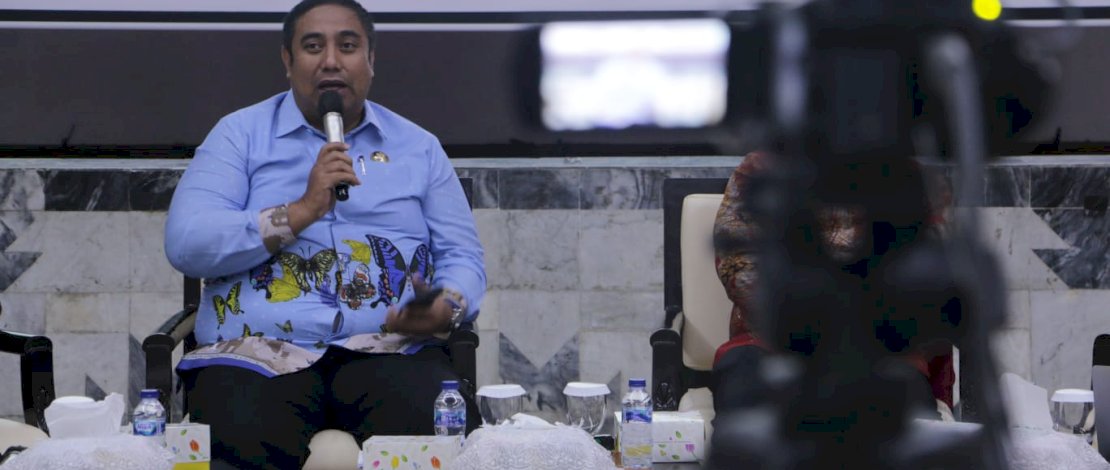 Bupati Maros, Chaidir Syam, kembali didaulat menjadi pembicara di ajang pertemuan pemangku kepentingan tingkat Nasional 2024, terkait program transformasi perpustakaan berbasis inklusi sosial. 