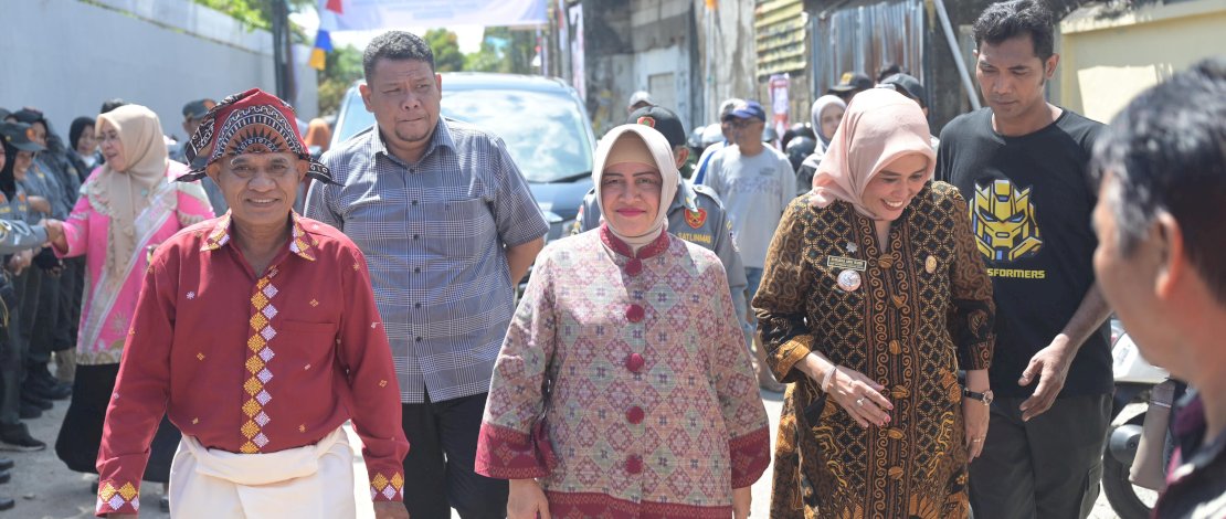 Ketua Tim Penggerak PKK Kota Makassar, Indira Yusuf Ismail, menghadiri acara Peresmian dan Pentahbisan Gedung Gereja Kerapatan Injil Bangsa Indonesia (KIBAID) Jemaat Balang Boddong, di Jalan Andi Mangerangi, Sabtu, 27 Juli 2024. 