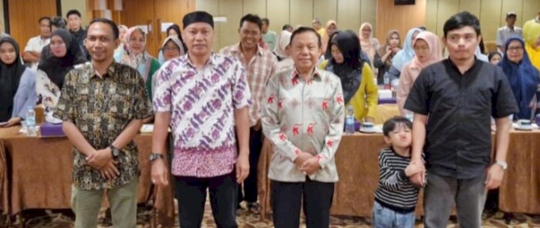 Anggota DPRD HM Yunus Menggelar Sosialisasi Perda Perlindungan Guru