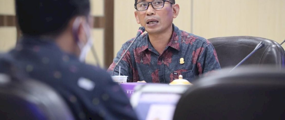 Muchlis Misbah Sosialisasi Penyebarluasan Perda Tentang Penyelenggaraan Pendidikan