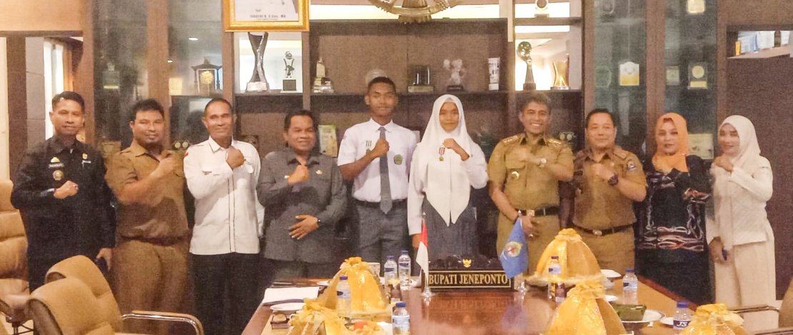 Pj Bupati Jeneponto Lepas Peserta Paskibra Tingkat Sulsel 