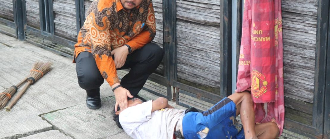 Dinsos Kota Makassar terus mengoptimalkan program mitigasi sosial sebagai wujud nyata dari visi Wali Kota Makassar, Moh Ramdhan Pomanto untuk menekan risiko sosial untuk kesejahteraan masyarakat.