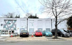 Rusuh di Inggris Targetkan Muslim, Keamanan Indonesia Islamic Center Diperketat 