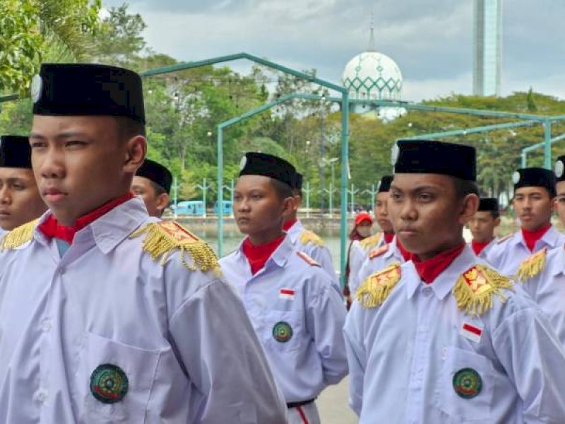 Ribuan Siswa Meriahkan Lomba Gerak Jalan di Maros untuk HUT Ke-79 RI
