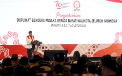 Pemkot Makassar Terima Duplikat Bendera Pusaka dari BPIP Jelang HUT ke-79 RI