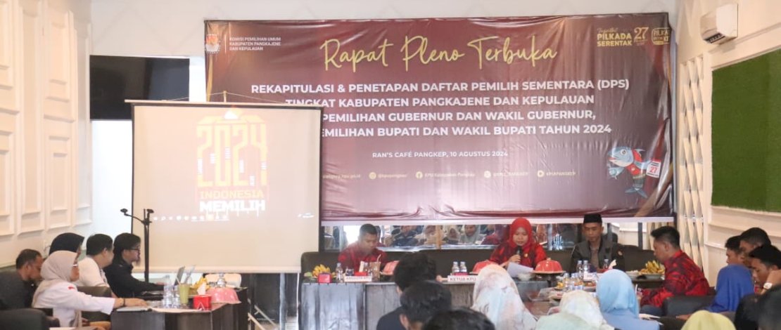 KPU Pangkep menggelar rapat pleno penetapan DPS Piilkada Serentak 2024. (IST) KPU Pangkep menggelar rapat pleno penetapan DPS Piilkada Serentak 2024. (IST)